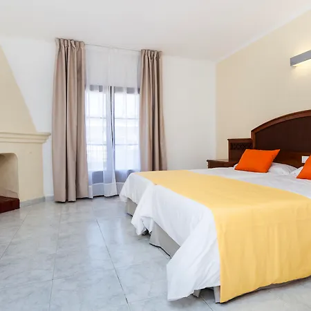 Globales Cortijo Blanco ホテル マルベーリャ