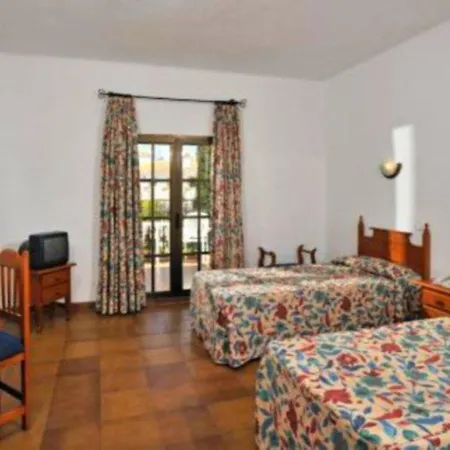 Globales Cortijo Blanco 3* マルベーリャ