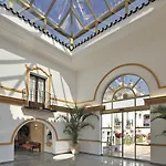 Отель Globales Cortijo Blanco Марбелья