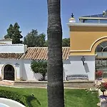 Отель Globales Cortijo Blanco Марбелья