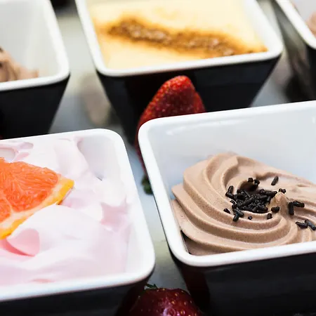 מלון Globales Cortijo Blanco 3*