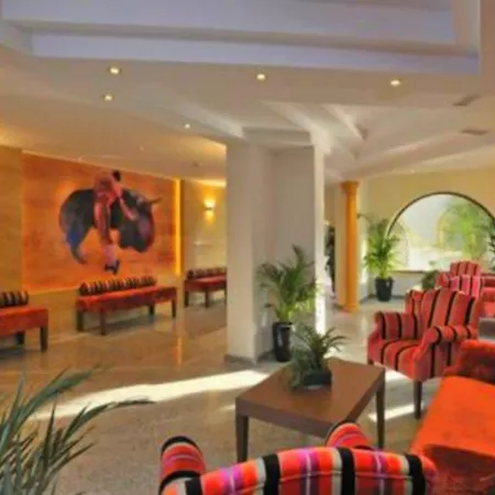 Globales Cortijo Blanco מלון