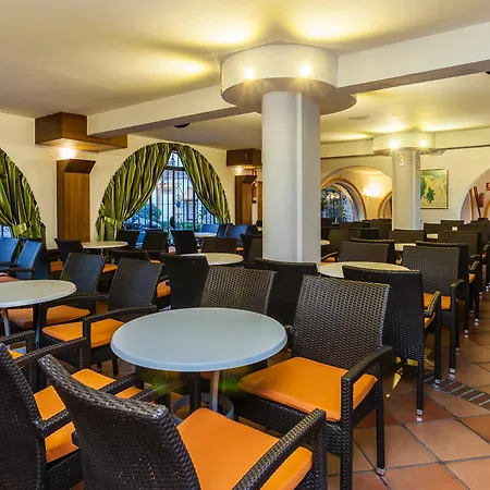 Globales Cortijo Blanco Hotel