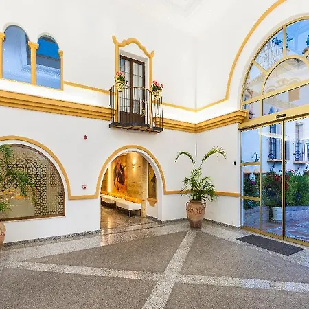 Hotel Globales Cortijo Blanco 3*