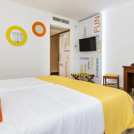 Globales Cortijo Blanco 3* Marbella