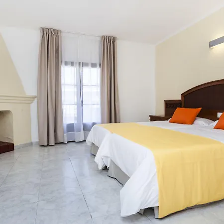 Globales Cortijo Blanco Hotel