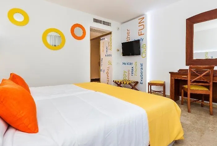 Szálloda Globales Cortijo Blanco Marbella