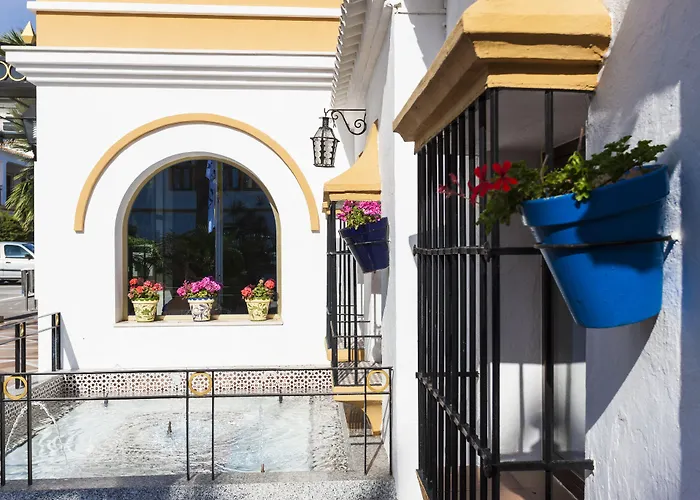 Globales Cortijo Blanco 3* Marbella