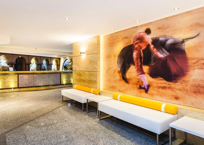 Hotell Globales Cortijo Blanco 3*