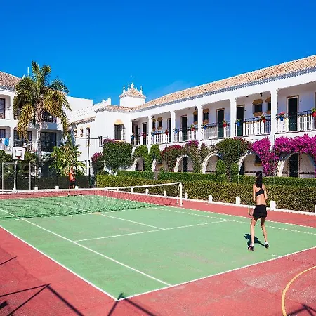 Готель Globales Cortijo Blanco