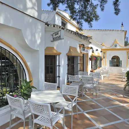 Готель Globales Cortijo Blanco