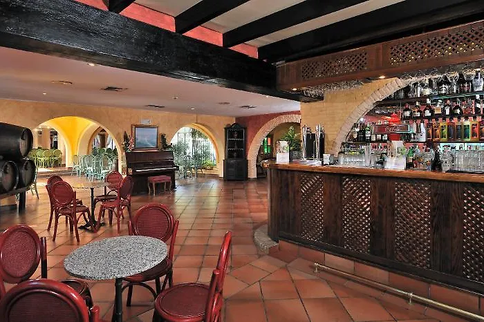 Hotel Globales Cortijo Blanco 3*